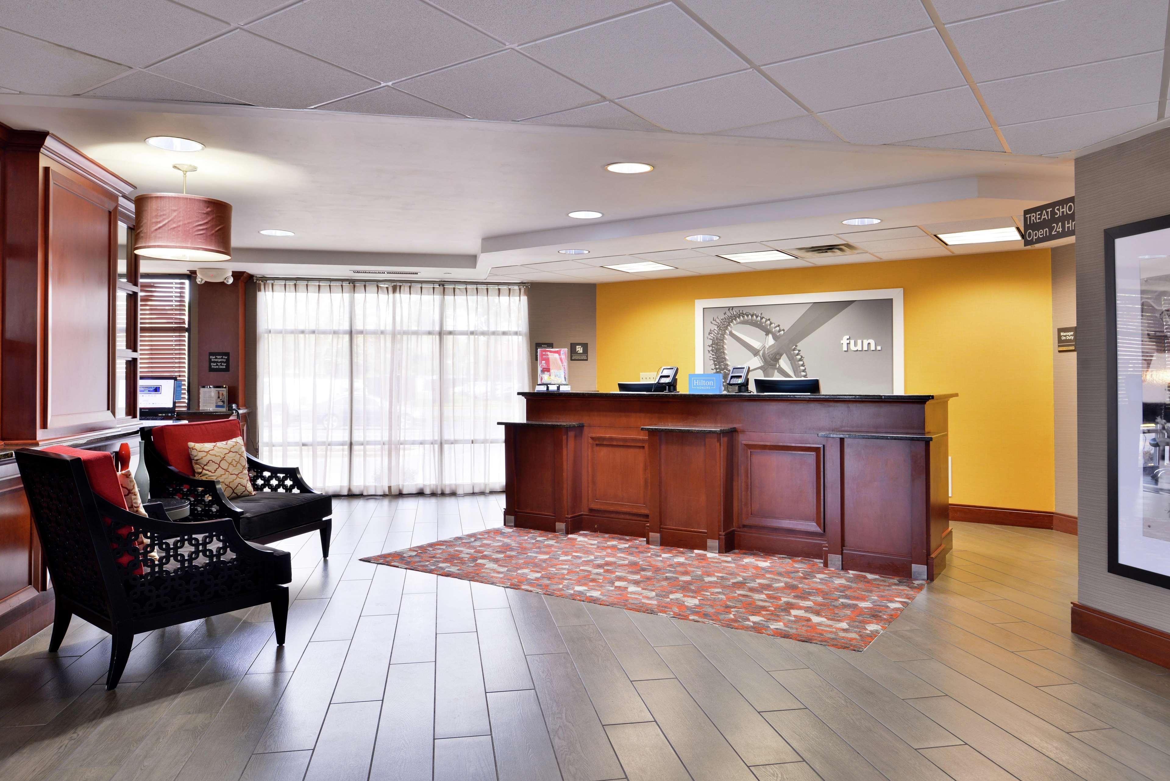 Hampton Inn Norfolk/Virginia Beach Exterior photo