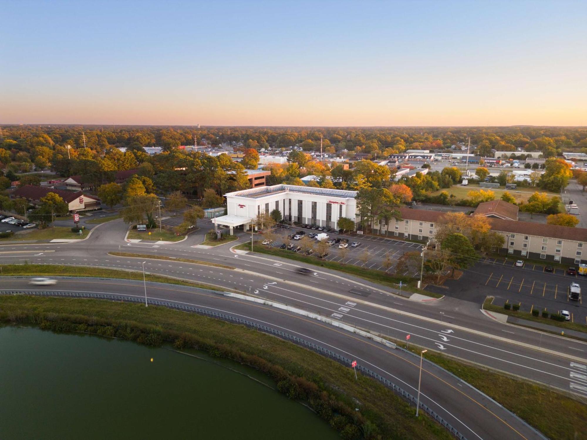 Hampton Inn Norfolk/Virginia Beach Exterior photo