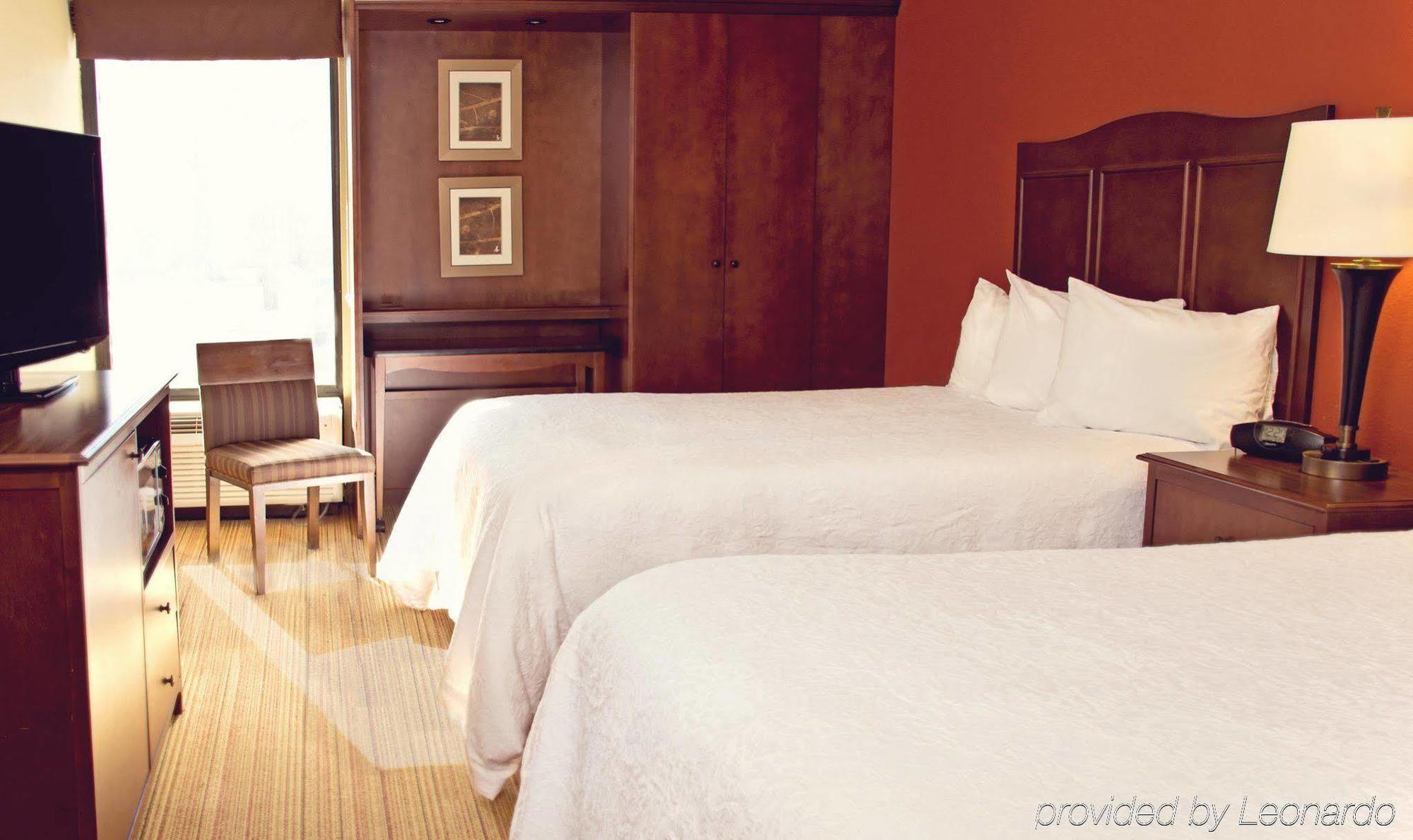 Hampton Inn Norfolk/Virginia Beach Room photo