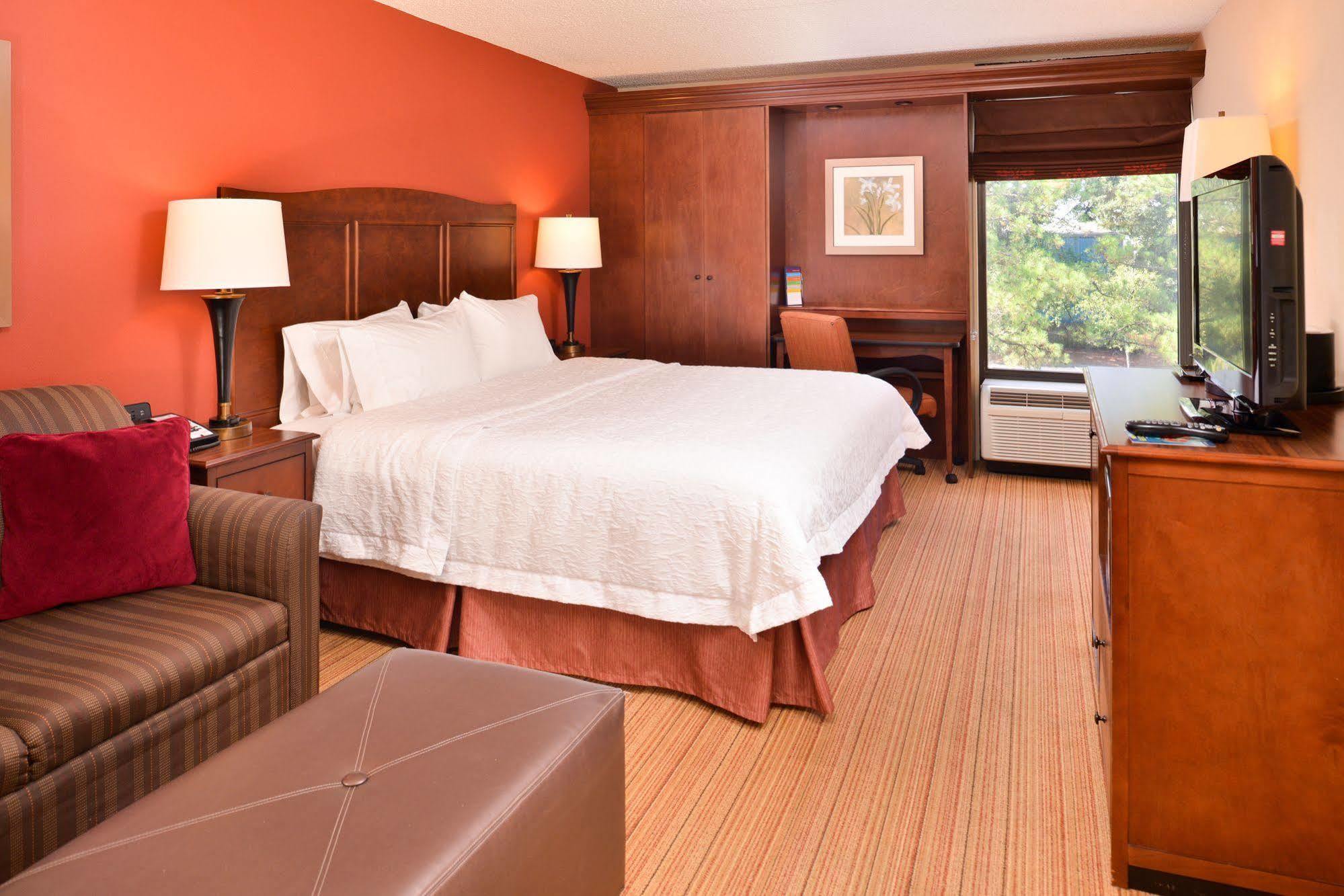 Hampton Inn Norfolk/Virginia Beach Exterior photo