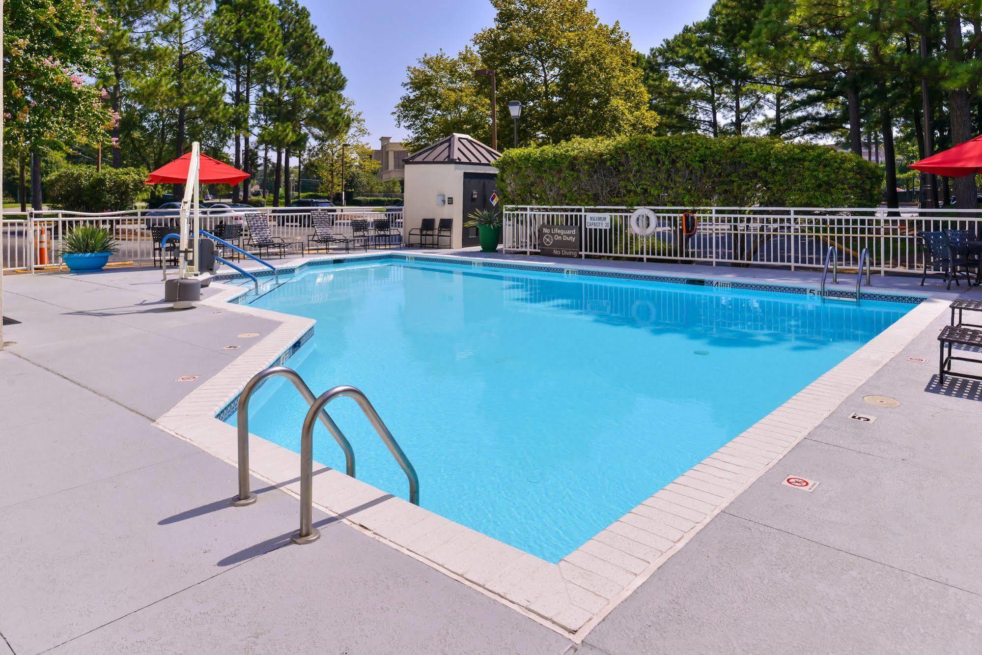 Hampton Inn Norfolk/Virginia Beach Exterior photo